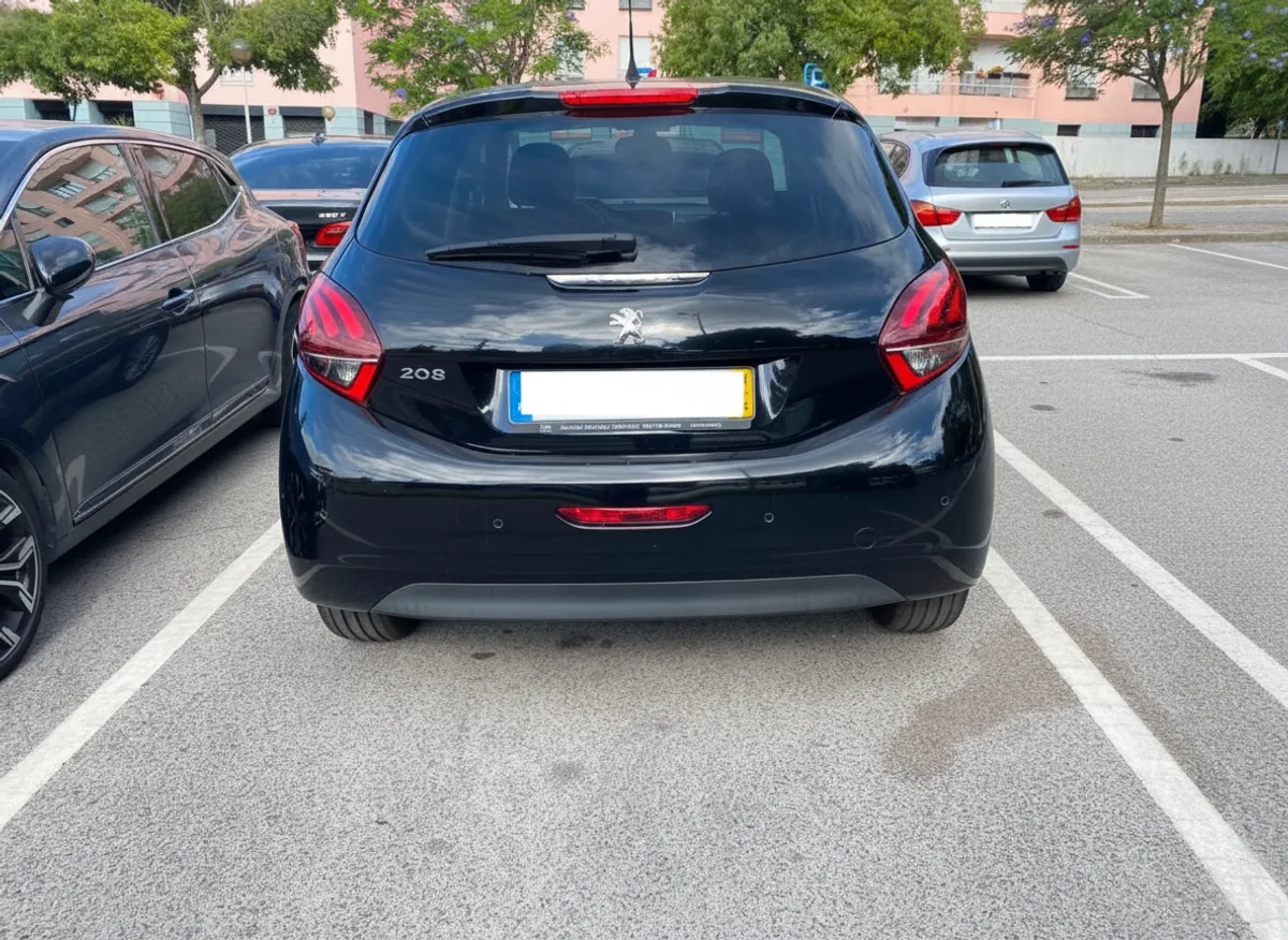 Peugeot 208 2018 usado à venda — foto 5