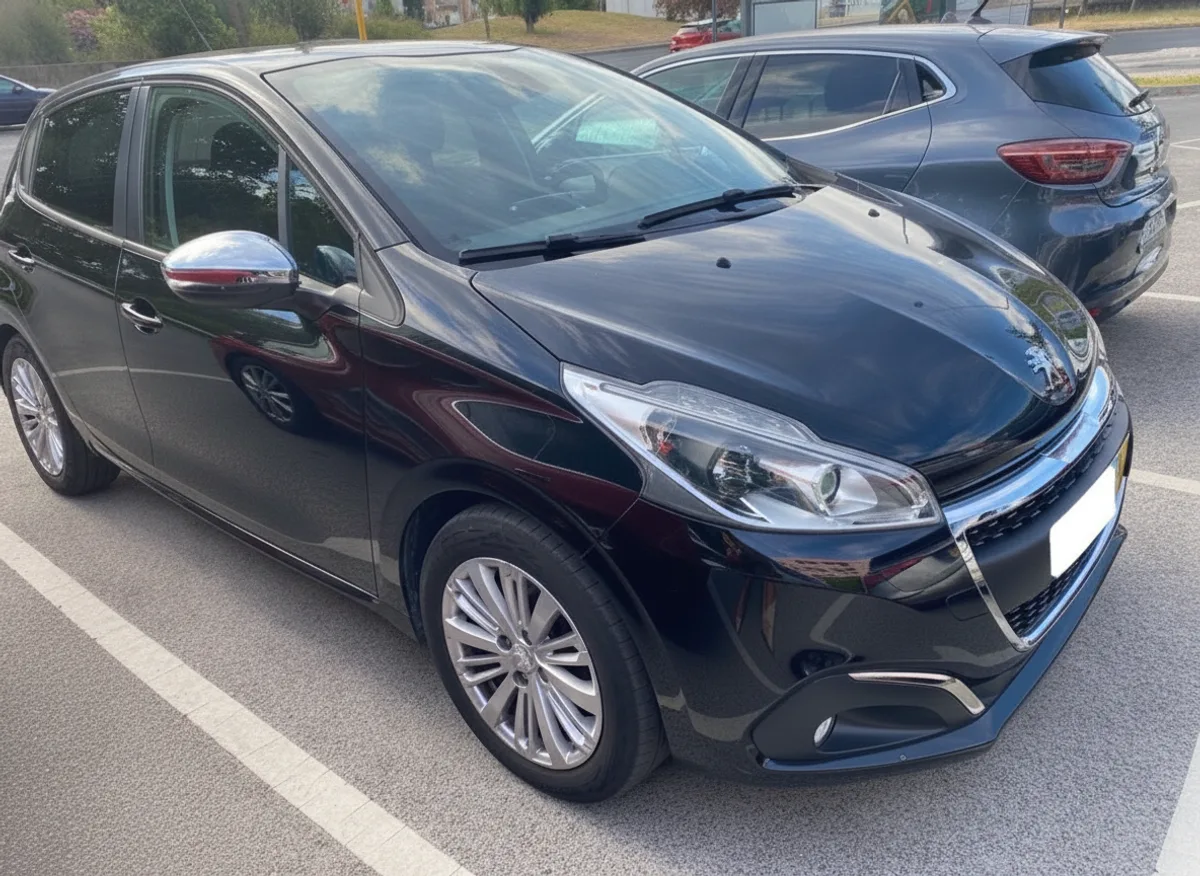 Peugeot 208 2018 usado à venda — foto 3