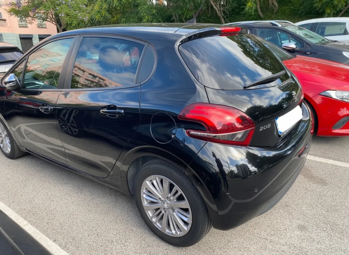 Peugeot 208 2018 usado à venda — foto 6