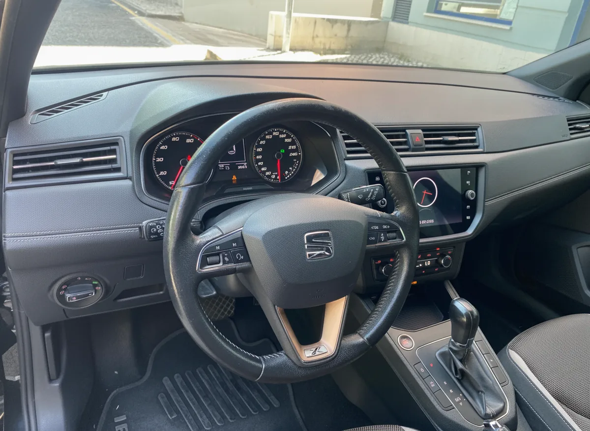 SEAT IBIZA 2019 usado à venda — foto 3